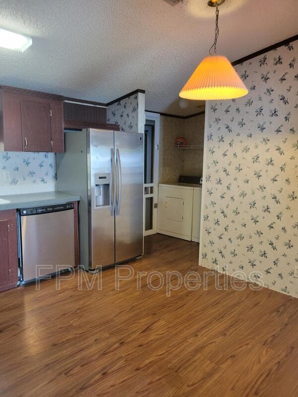 St. Augustine House: 205 Vintage Oak Circle