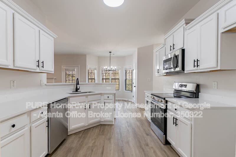 Buford House: 2839 Suttonwood Way