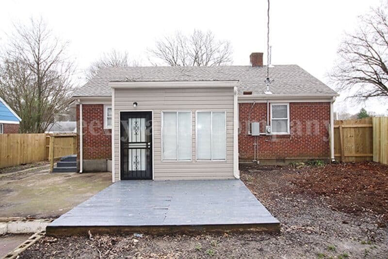 Memphis House: 1023 Waring Rd