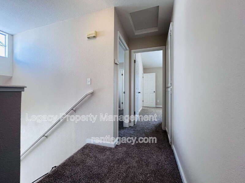 Suisun City House: 232 Redstone Cir