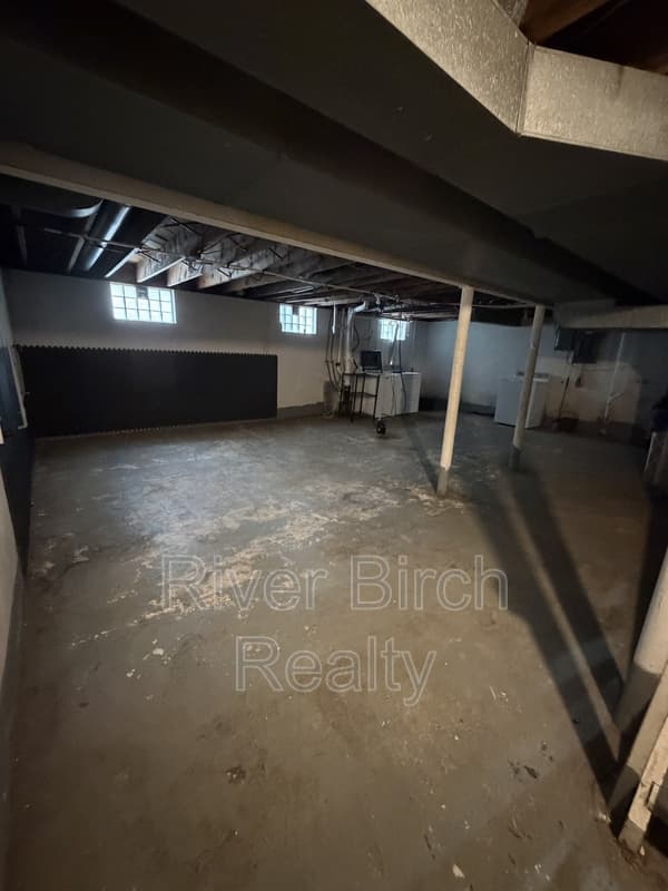 Springfield House: 421 West Lawrence Avenue