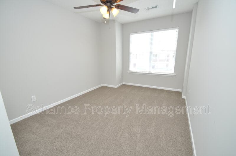 Raleigh House: 10945 Pendragon Pl