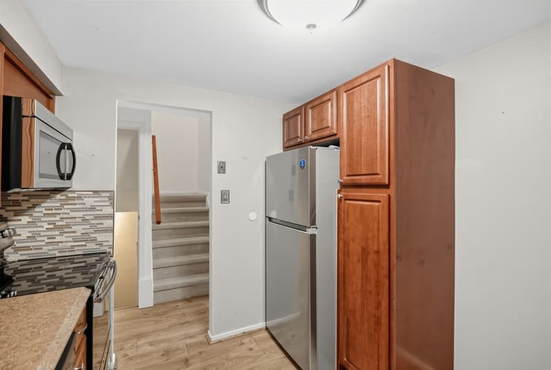 Parkville Condo: 139 East Orange Court