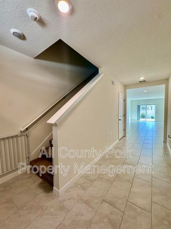 Winter Haven House: 4924 Kaia Ave