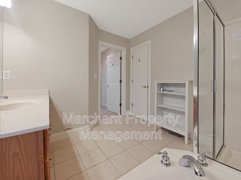 Greenville House: 11 Tupelo Court
