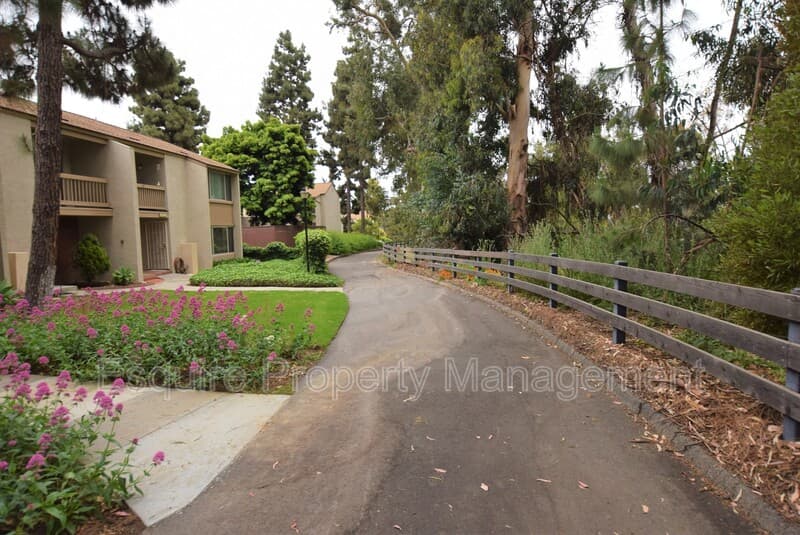 VENTURA House: 1127 IBEX SQUARE
