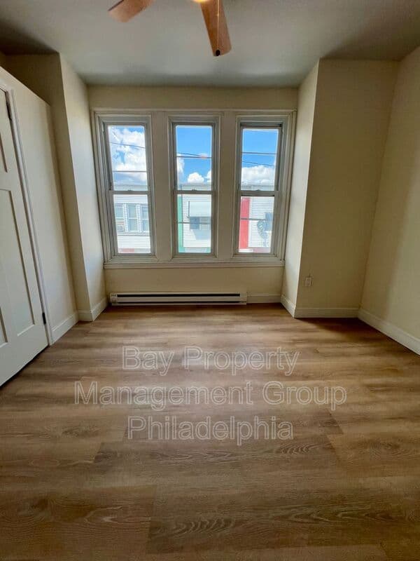Philadelphia House: 124 E Wishart St
