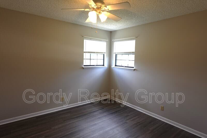 Marianna House: 5122 Presidents Circle