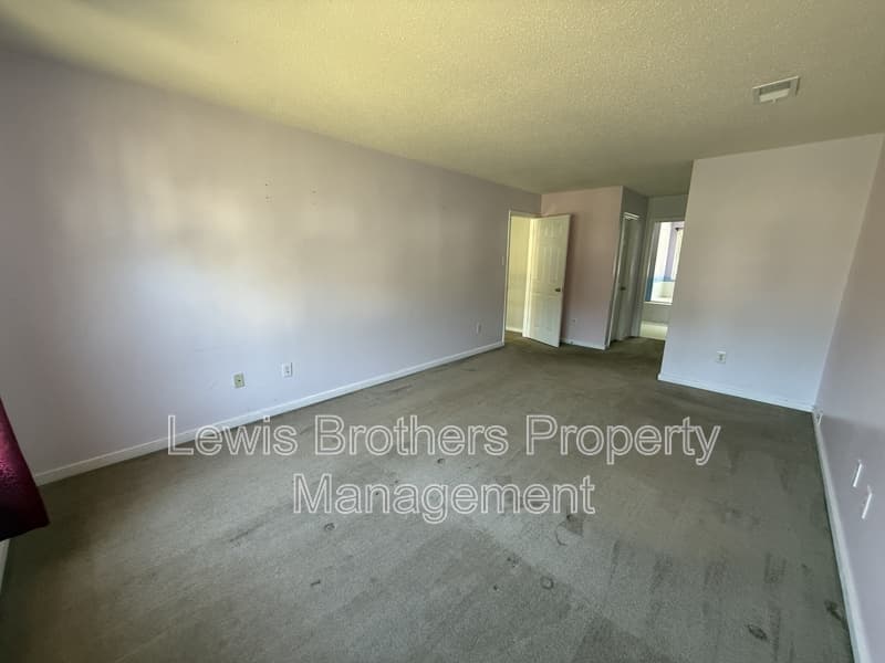 Richmond House: 3209 Purvis Road