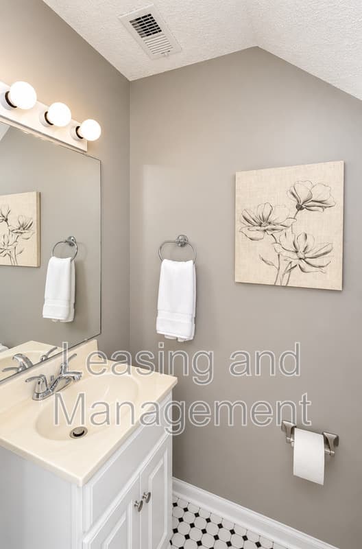 Charleston Townhome: 1423 Ashley River Road