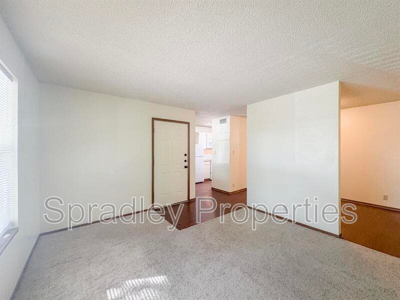 Troy Condo: 120 W Main St