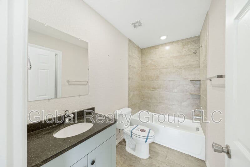 San Antonio Condo: 6914 Crestway Dr