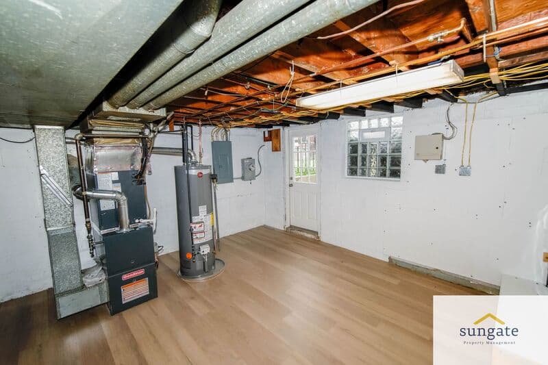 Baltimore Townhome: 3427 N Point Rd