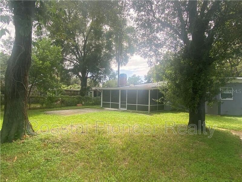 Tampa House: 1520 S Church Ave