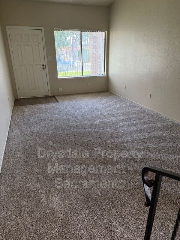 Sacramento Condo: 2919 Lerwick Road