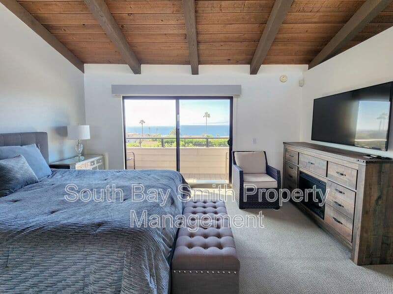 Redondo Beach Condo: 420 Palos Verdes Blvd