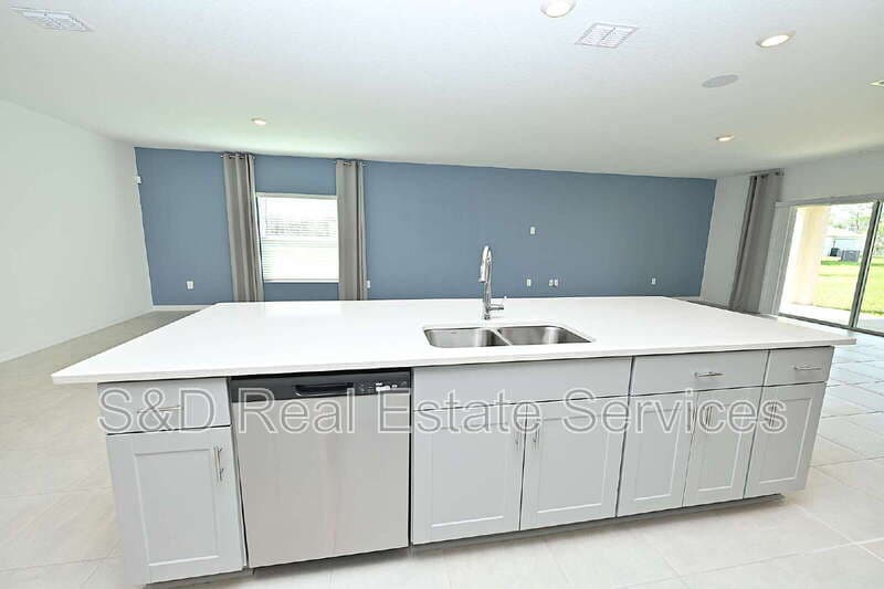 Haines City House: 148 Brinsmead Rd