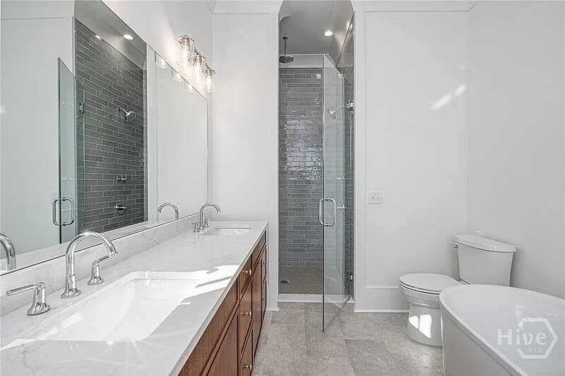 Savannah Condo: West 38th Street - 312