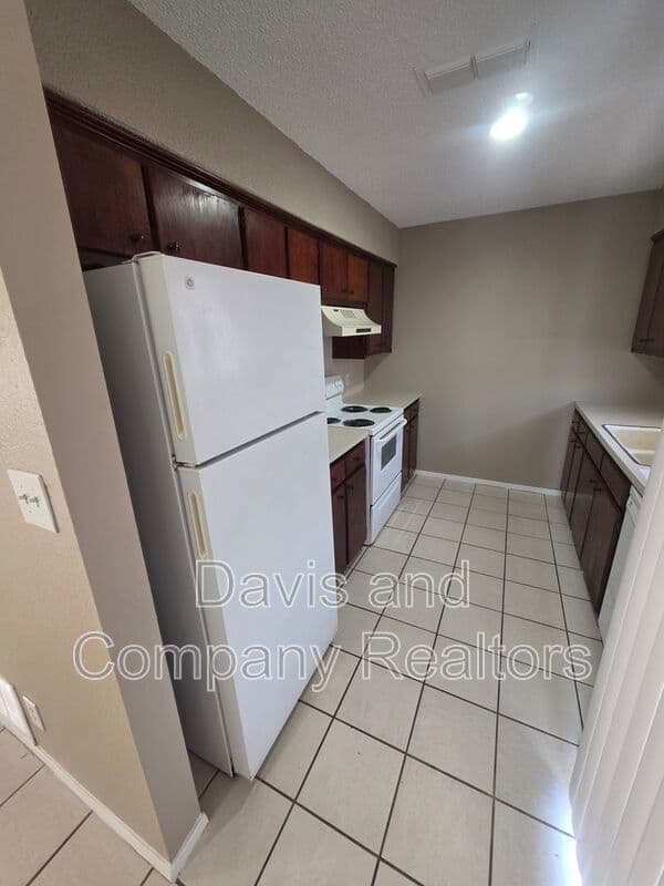Midland Condo: 4800 Harvard Ave