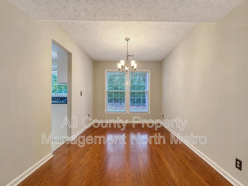 Johns Creek House: 5400 Taylor Road