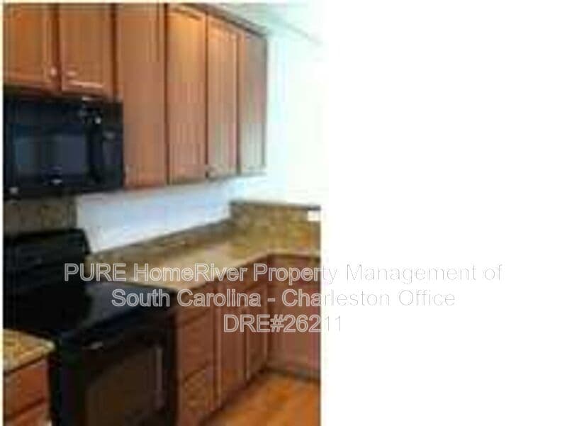 Mount Pleasant House: 2669 Lohr Dr