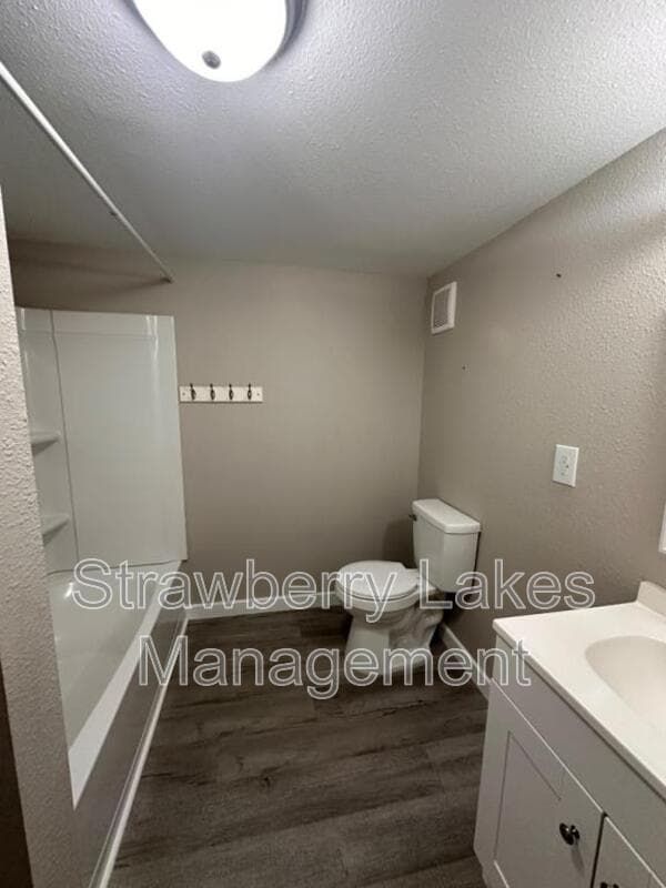 Valrico House: 4210 Leonard St