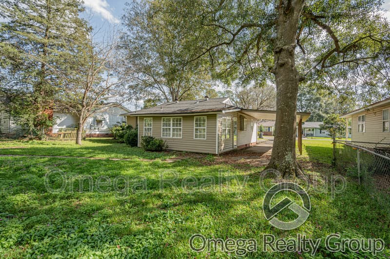 Calera House: 1850 21st Ave