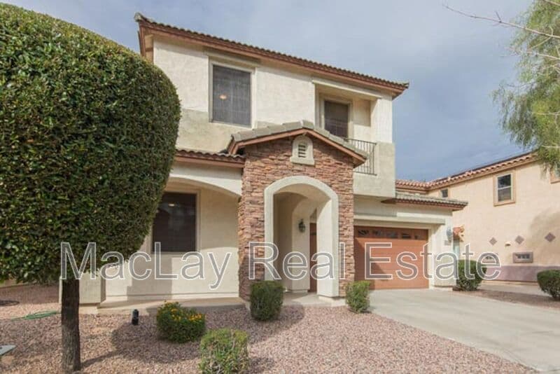 Gilbert House: 4230 S Mariposa Dr