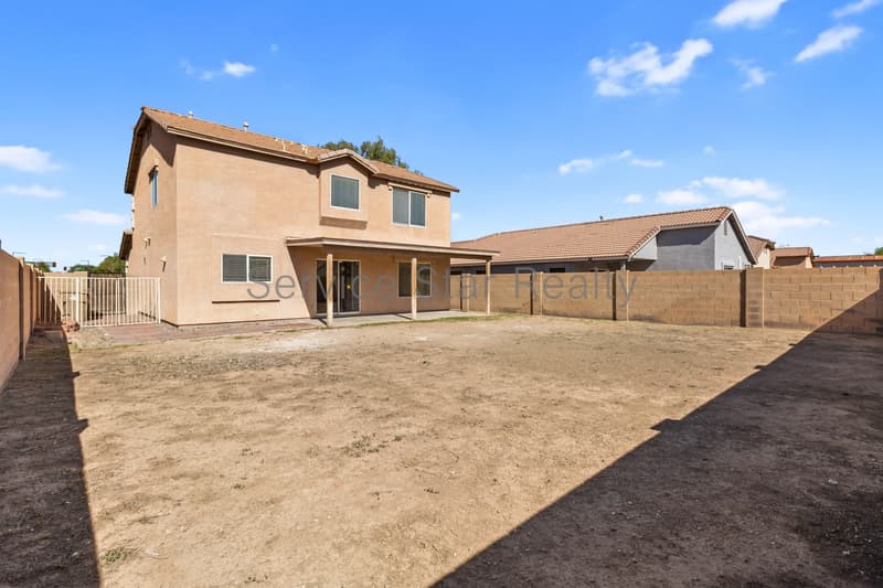 Goodyear House: 15257 W Monroe St