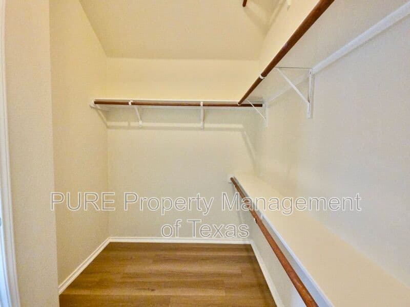 Buda House: 124 Jasper Trail