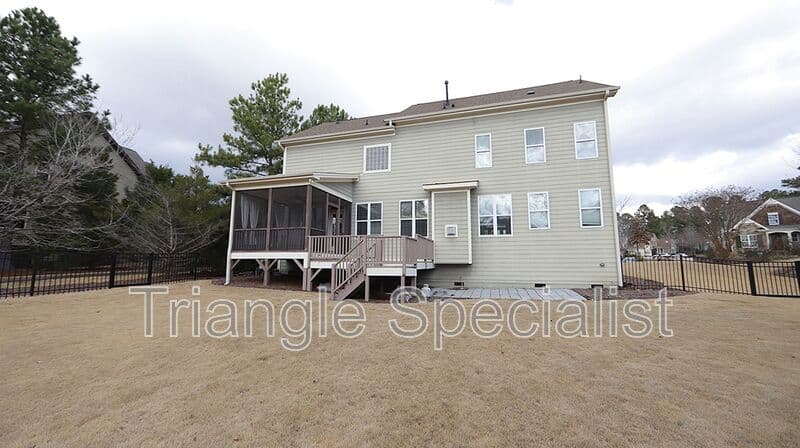 Wake Forest House: 4012 Forgotten Pond Avenue
