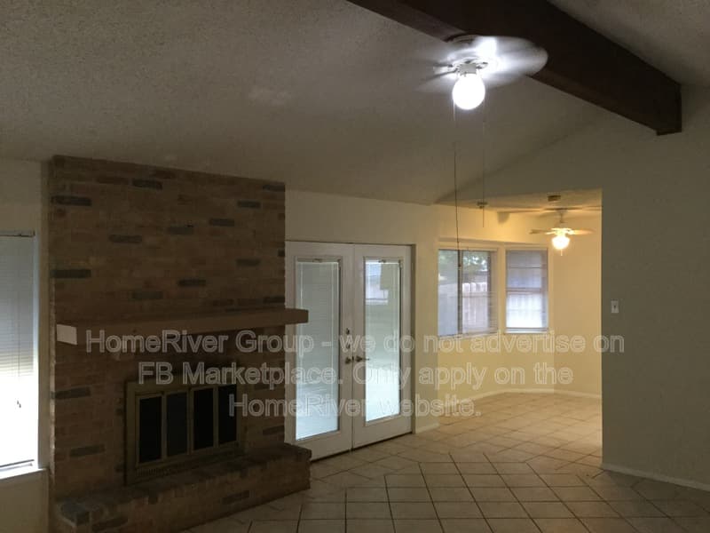 San Antonio House: 1051 Gallatin Dr