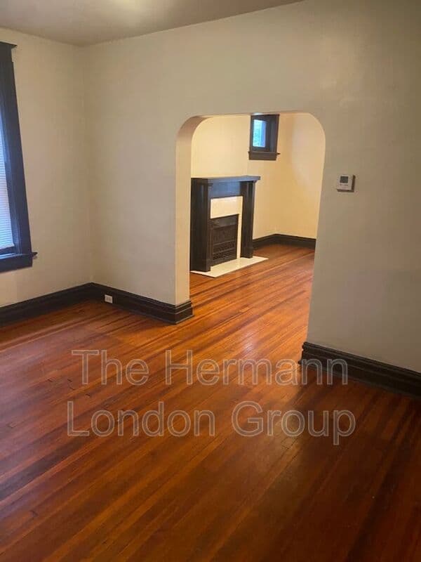 Saint Louis Condo: 2606 Oregon Avenue