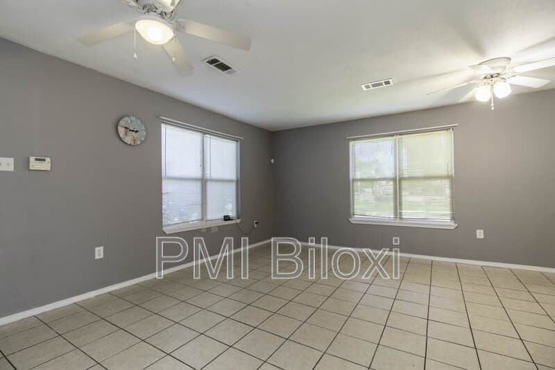 Biloxi House: 198 Keller Avenue