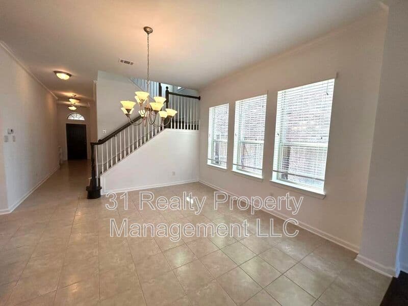 Richardson House: 1134 Alpine Dr