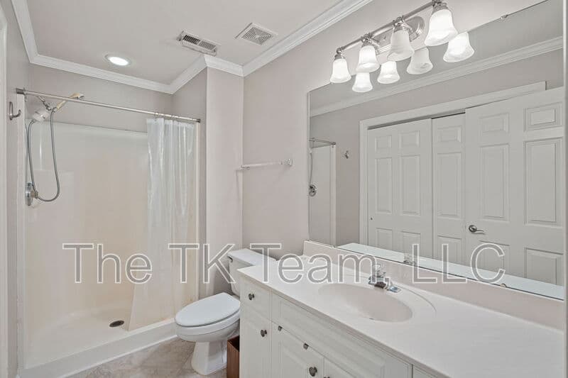 Charlotte House: 430 Iverson Way