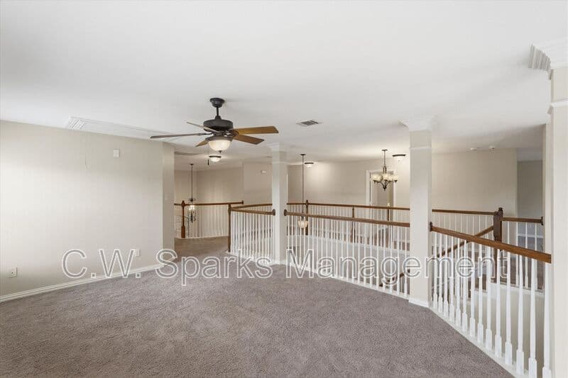 Dallas House: 6716 Prairie Flower Trail