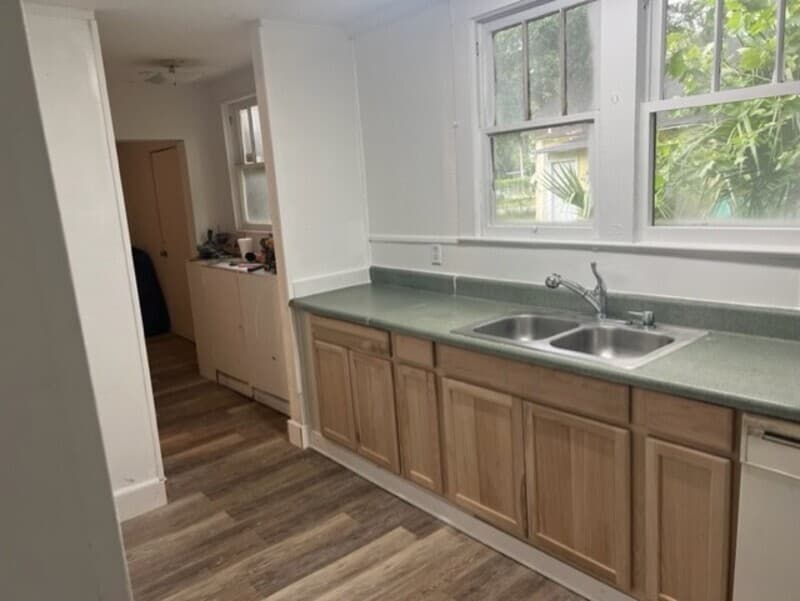 Jacksonville House: 267 Day Ave.