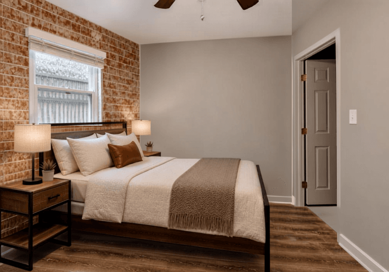 Atlanta House: 221 Lampkin Street
