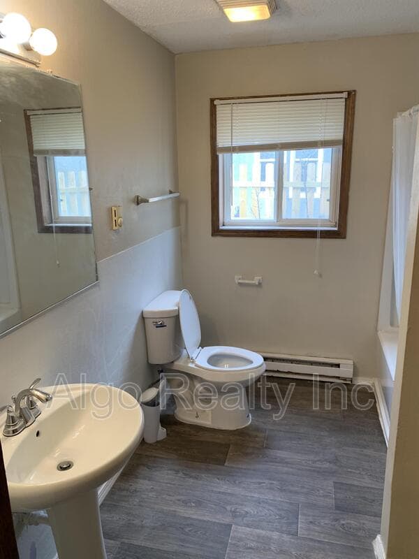 Minneapolis House: 2101 Bryant Ave N