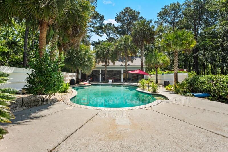 Johns Island House: 588 Main Road