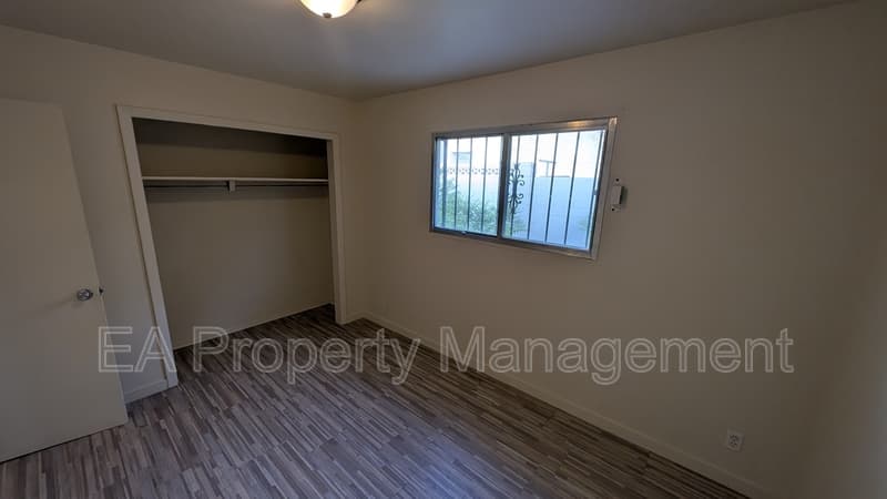 Albuquerque House: 1010 Palomas Drive SE