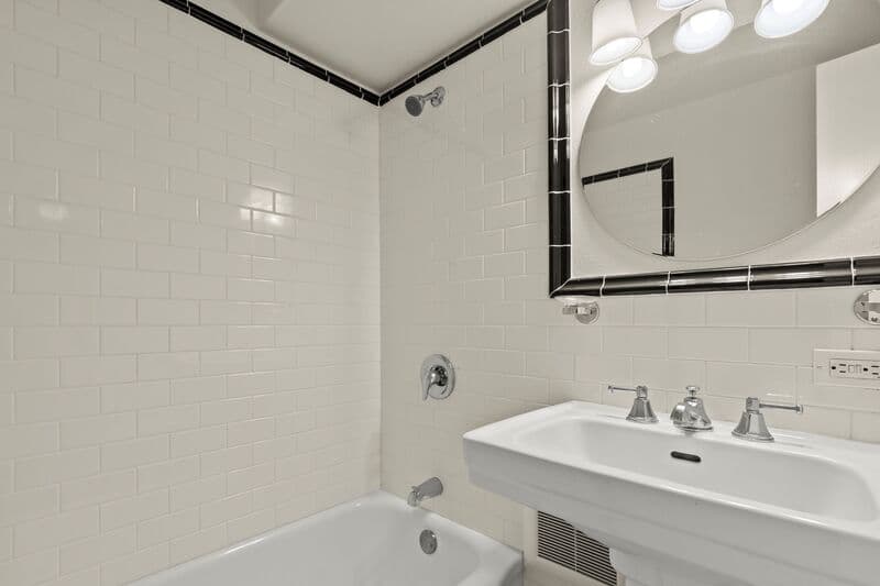 seattle Condo: 1105 Spring St
