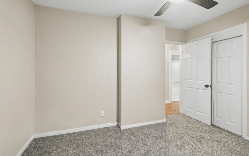 Magnolia House: 25319 Penguin Street