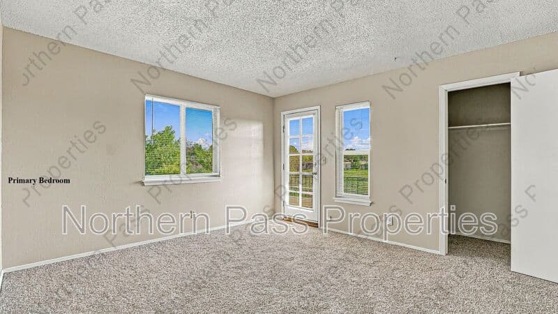 El Paso Townhome: 11108 Vista Lago