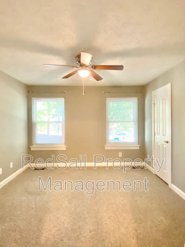 Newport News House: 1060 Palmerton Dr