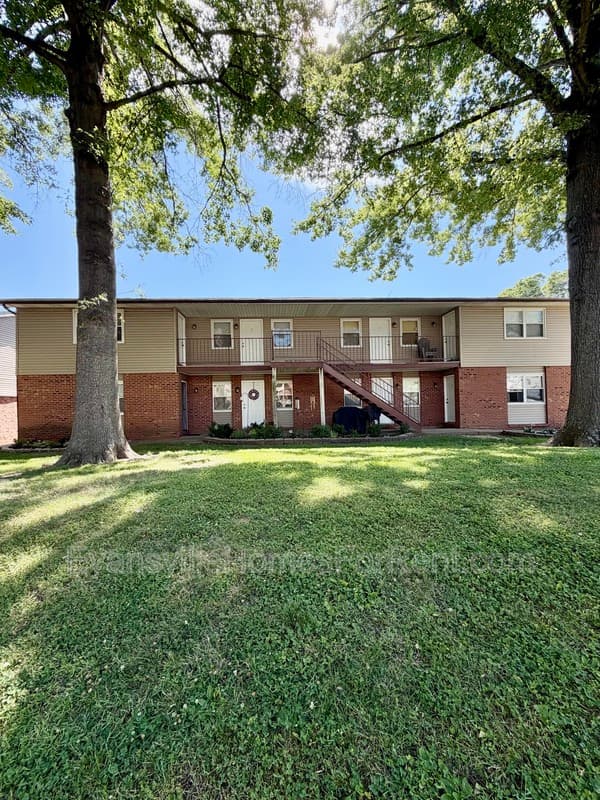Evansville Condo: 437 South Bosse Avenue