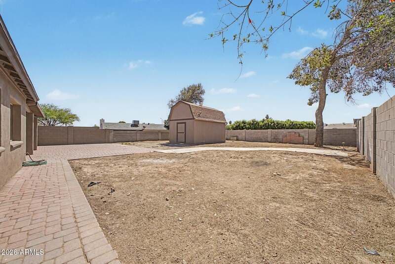 Phoenix House: 2601 E DAHLIA Drive