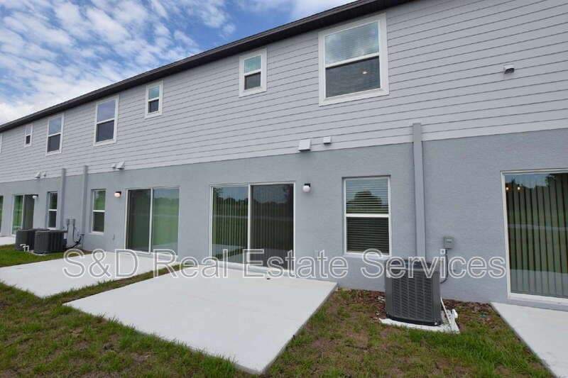 Lakeland House: 3913 Academia Ave.
