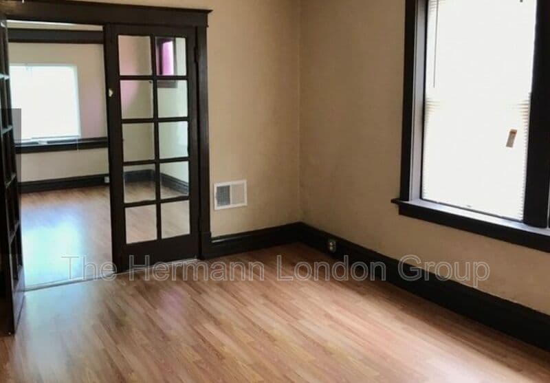 Saint Louis Condo: 4242 Dewey Ave